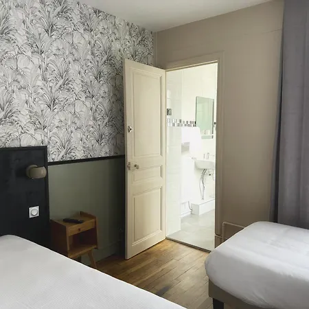 Le Florus Hotel *