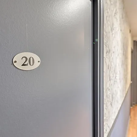 Hotel Le Florus Montrouge