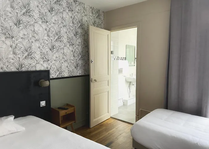 Le Florus Отель *