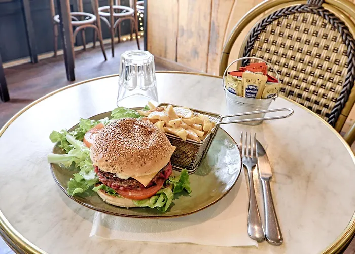 Le Florus Отель